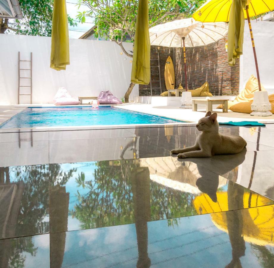 La Boheme Canggu Hostel Buitenkant foto